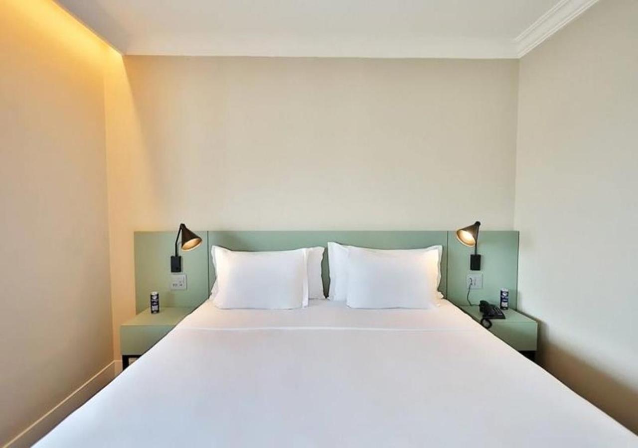 Radisson Oscar Freire Ξενοδοχείο Σάο Πάολο Εξωτερικό φωτογραφία A bedroom at the hotel